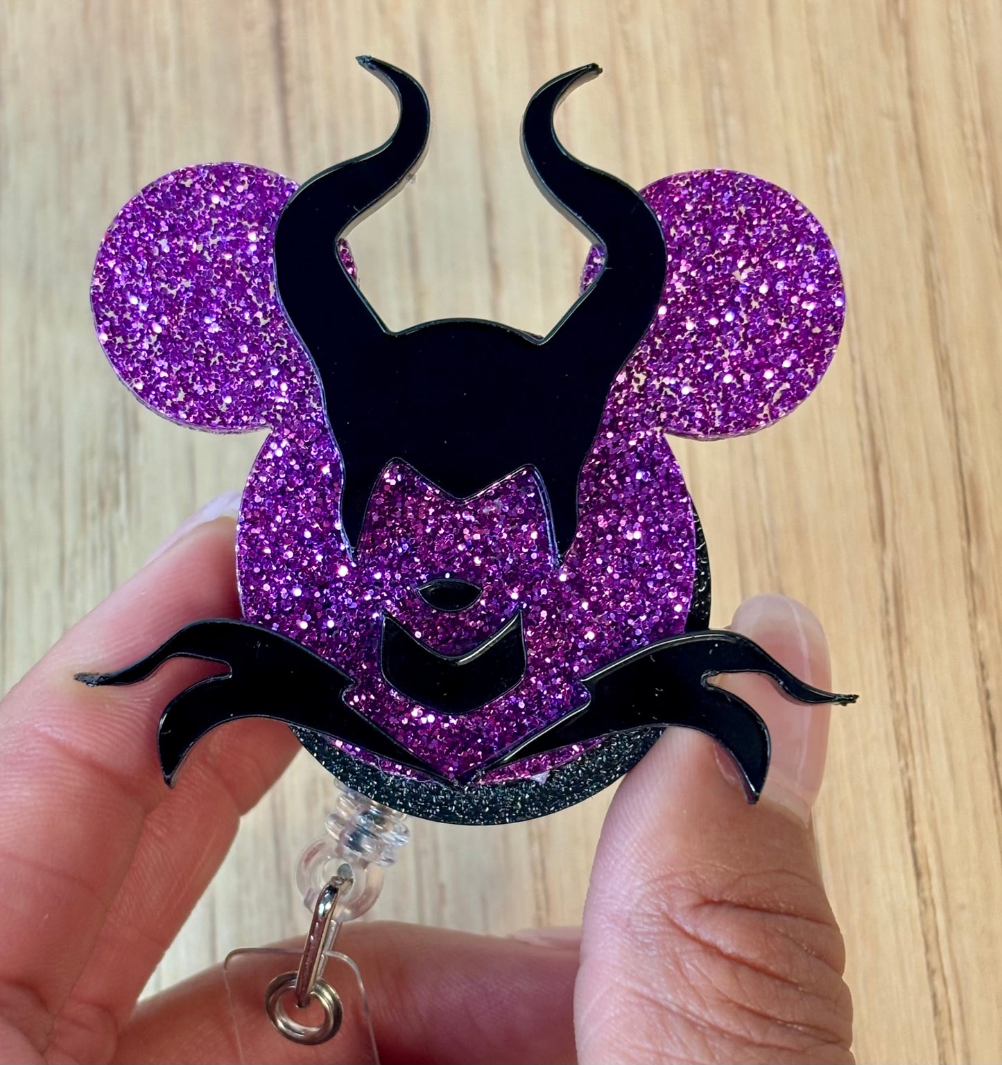 CHARACTER NOTEPAD HOLDERS WITH MATCHING BADGE REELS